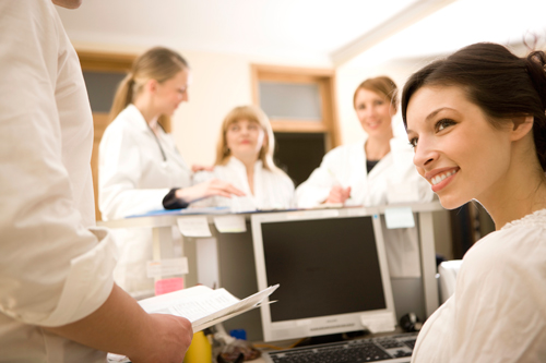 Medical professionals explaining how to prepare for your echocardiogram, ECG or other cardiology procedure at NorthWest Cardio Diagnostics.